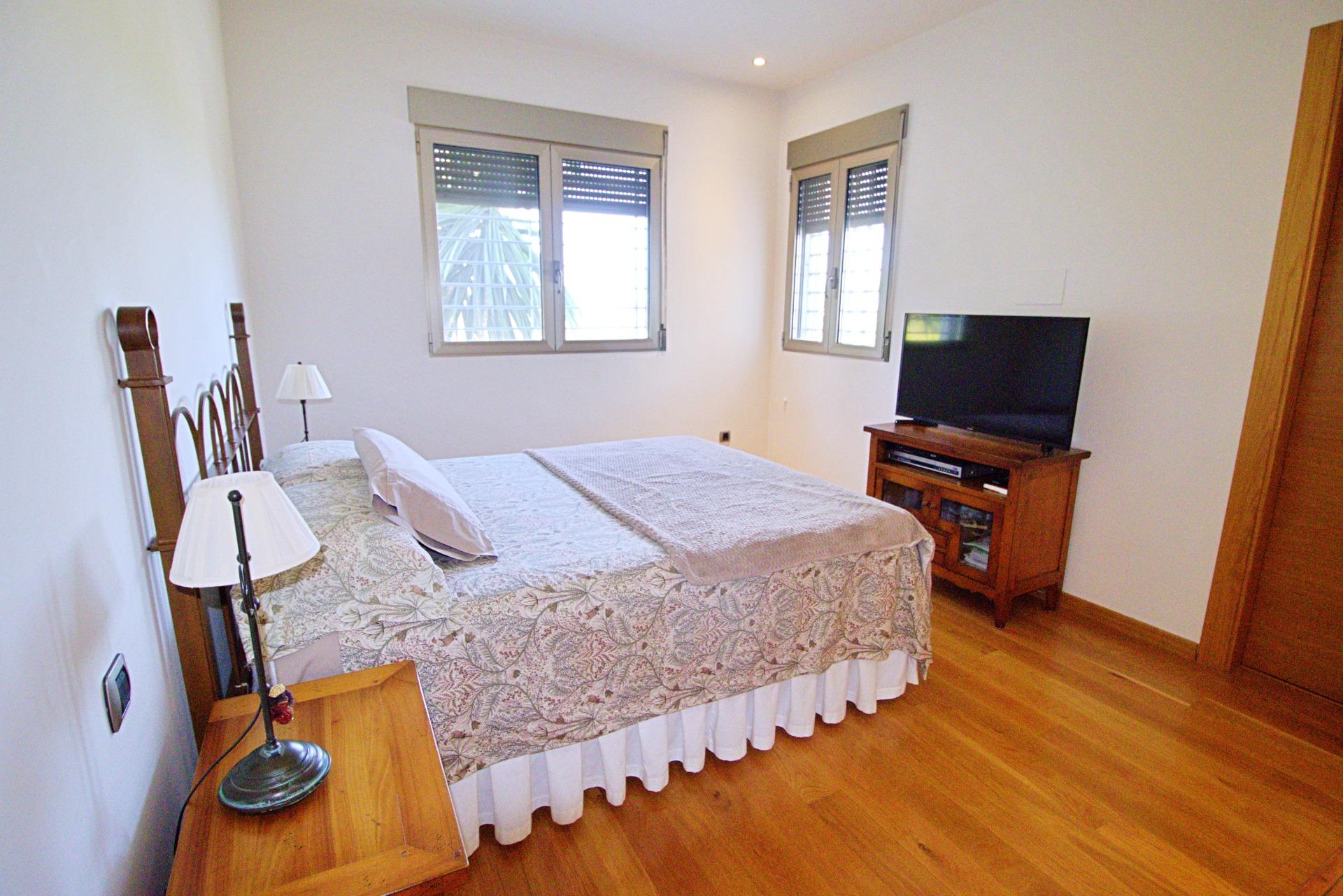 Villa for sale in Elche Pedanías, Alicante, Spain