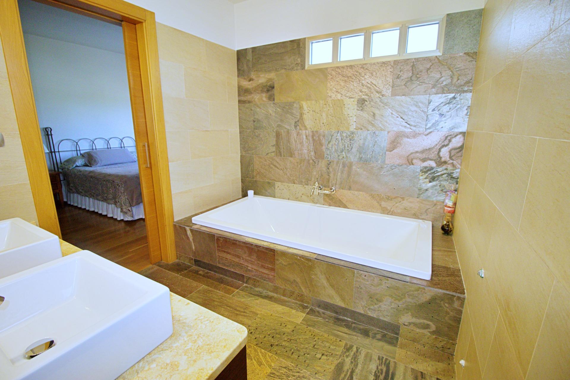 Villa for sale in Elche Pedanías, Alicante, Spain