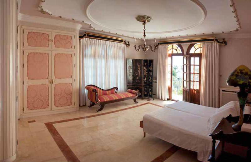 Villa for sale in Villamartin, Alicante, Spain
