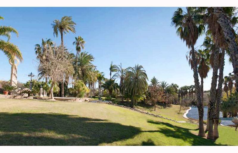 Villa for sale in Villamartin, Alicante, Spain