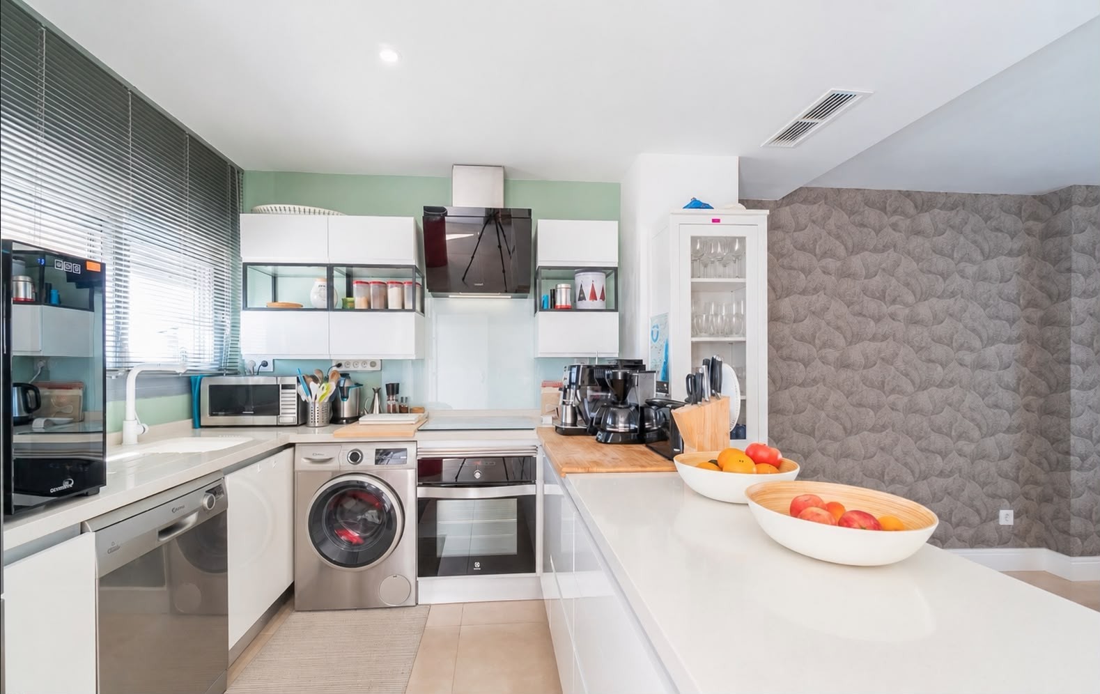 Bungalow for sale in Vistabella Golf Entre Naranjos, Alicante, Spain