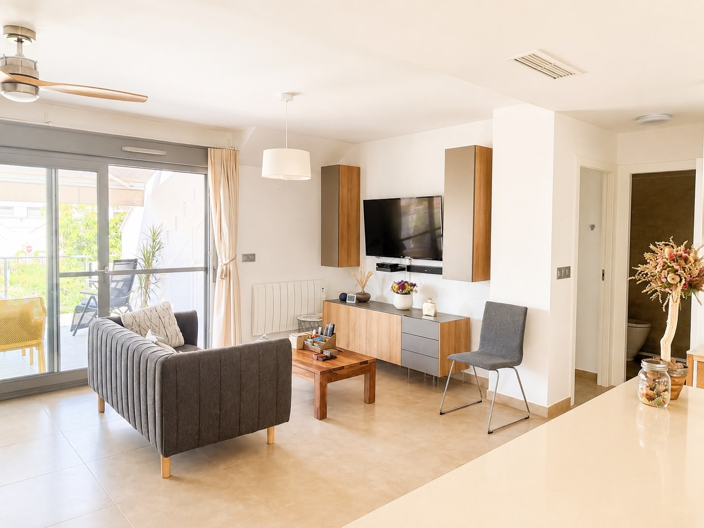 Bungalow for sale in Vistabella Golf Entre Naranjos, Alicante, Spain