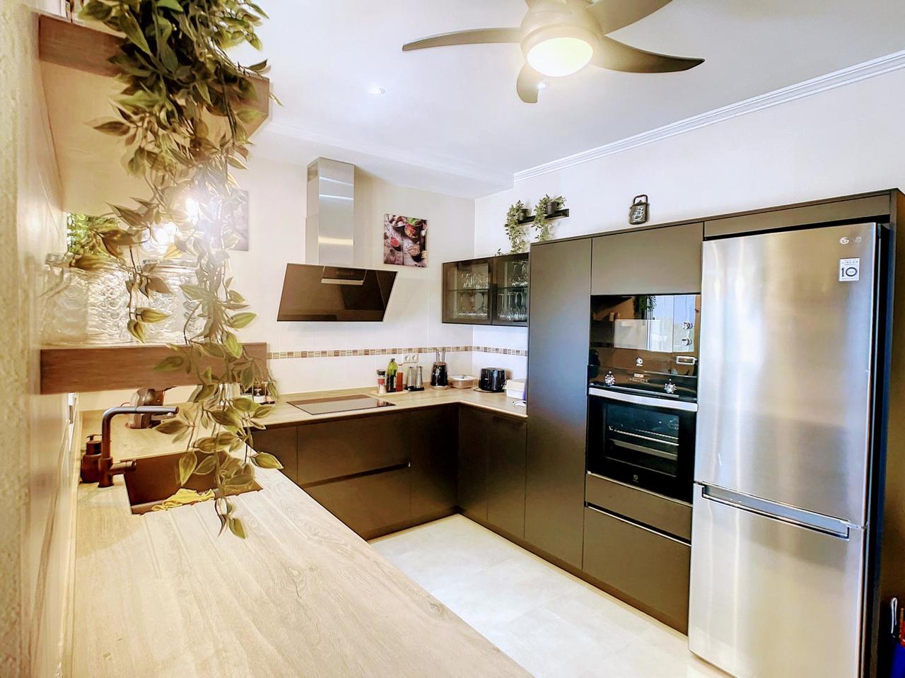 Villa for sale in Pinar De Campoverde, Alicante, Spain