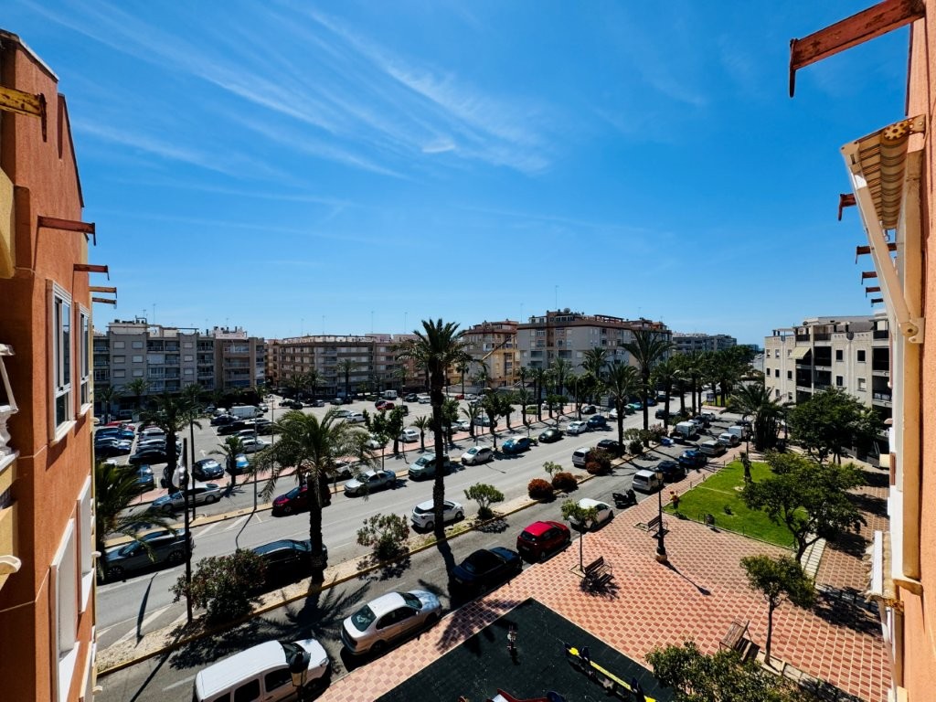Apartment for sale in Guardamar Del Segura, Alicante, Spain