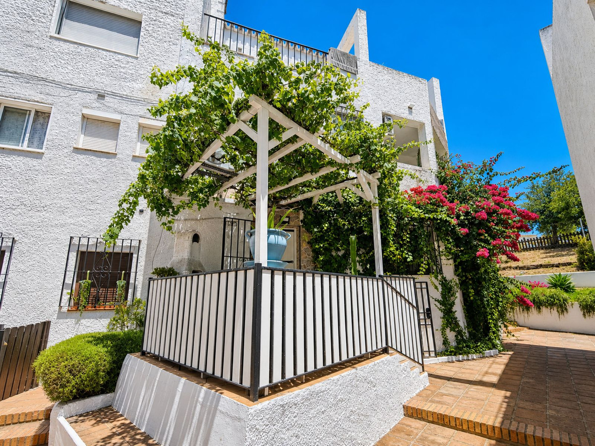 Apartment for sale in La Duquesa, Málaga, Spain