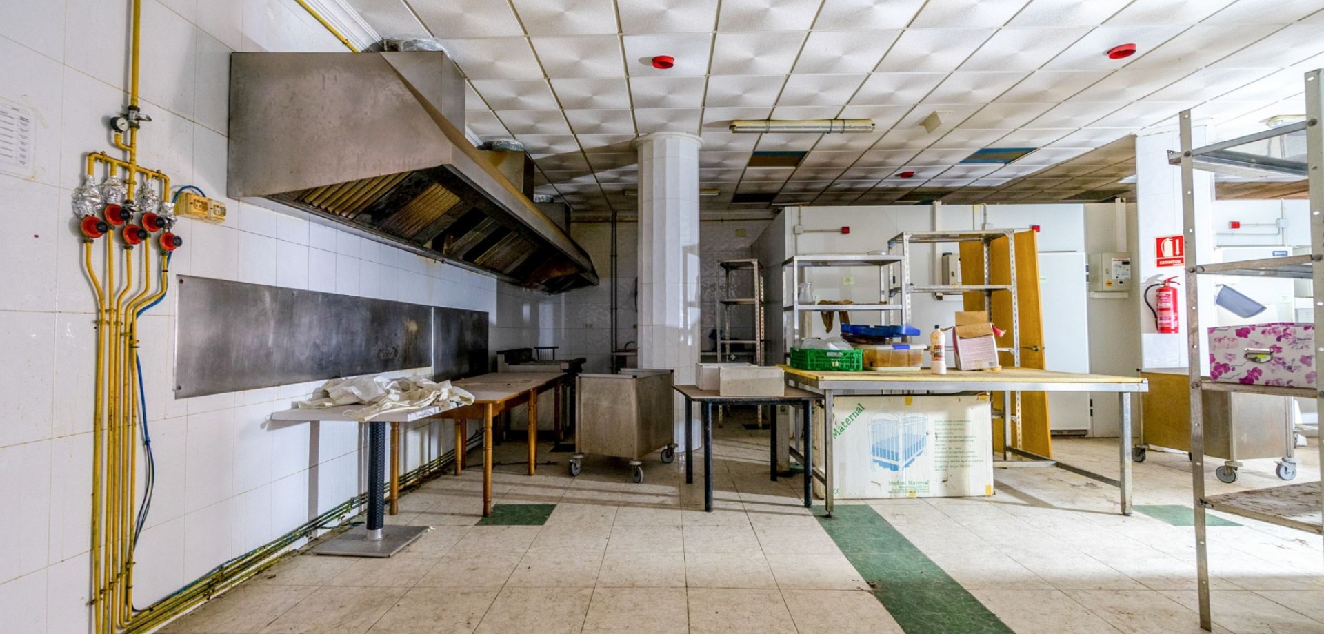 Commercial unit for sale in Torrevieja, Alicante, Spain