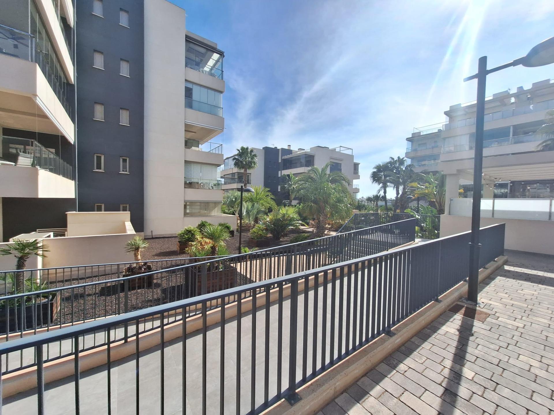 Piso en venta en Orihuela Costa