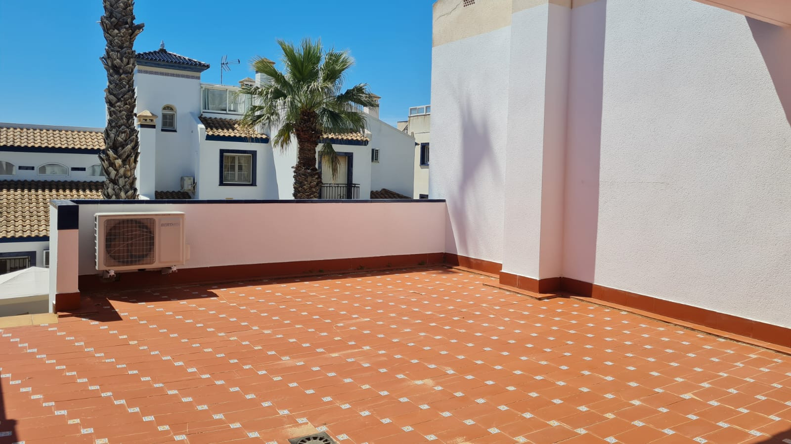 Bungalow for sale in Villamartin, Alicante, Spain