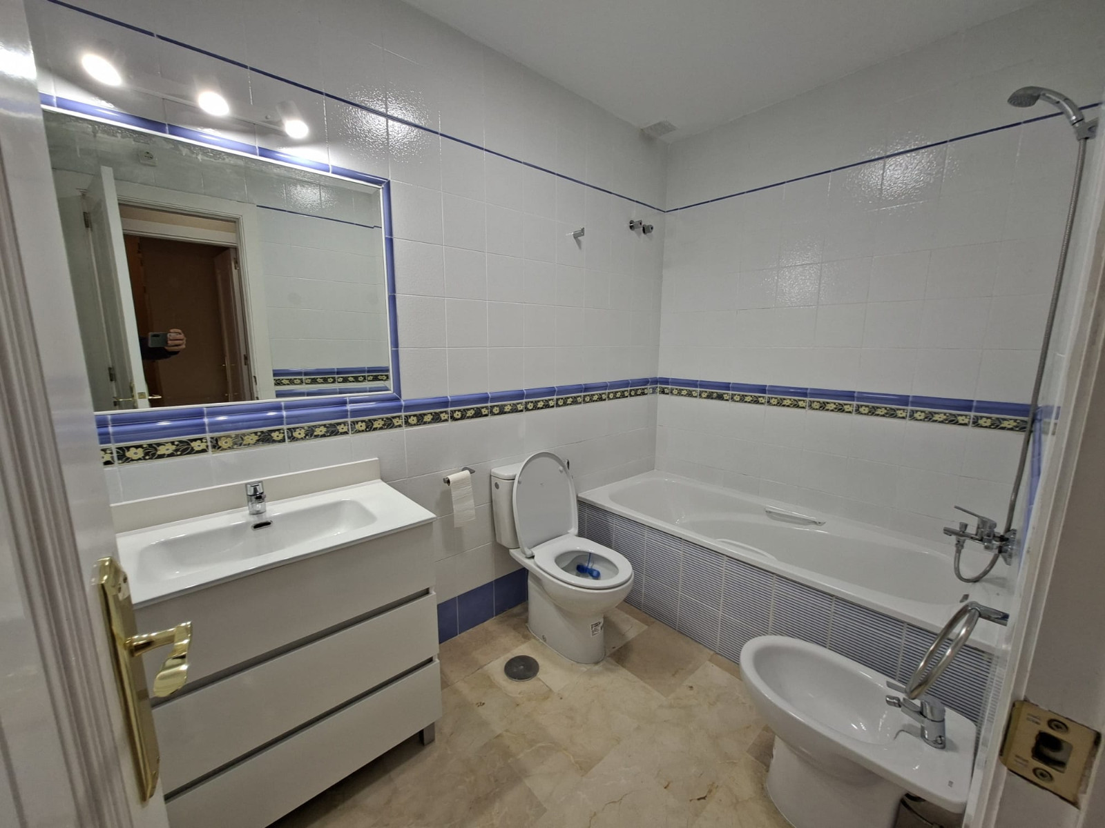Bungalow for sale in Villamartin, Alicante, Spain