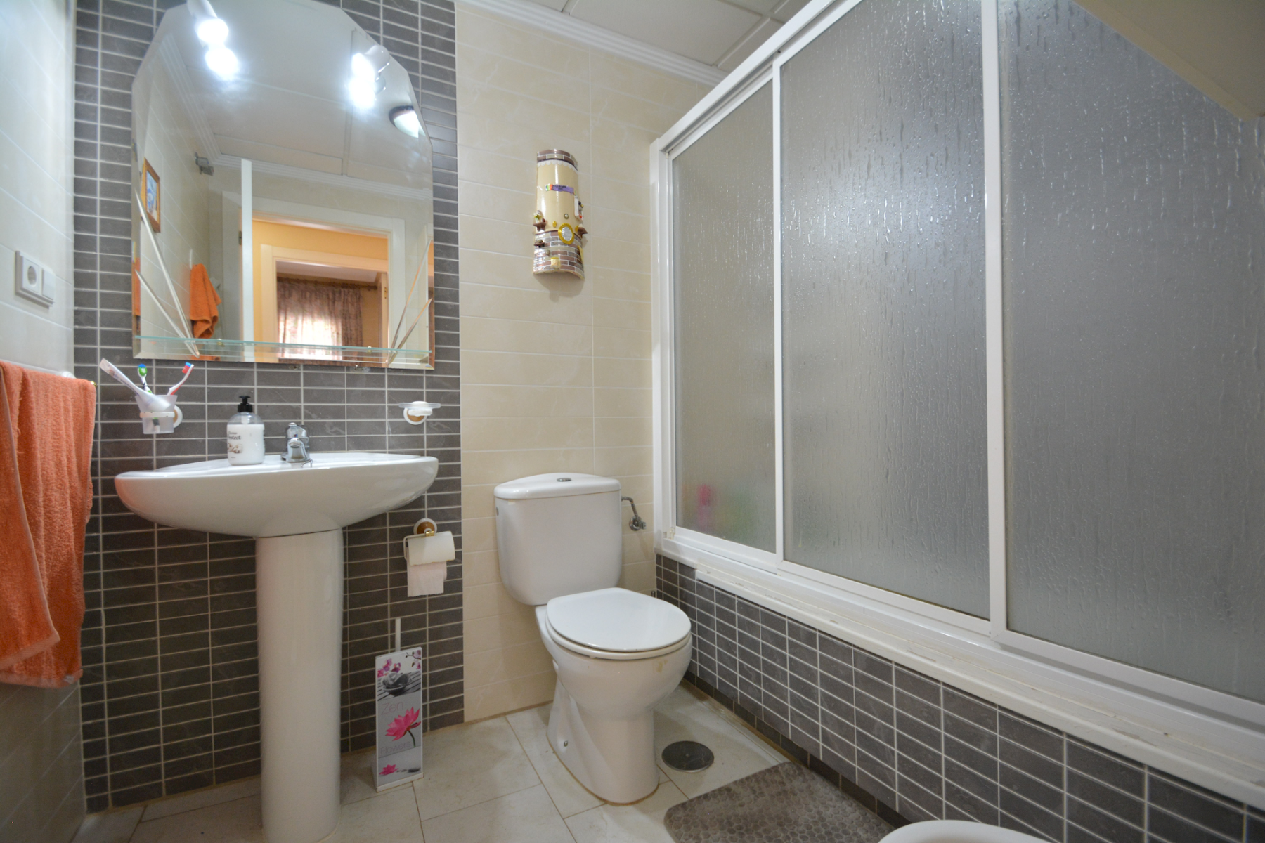 Apartment for sale in Guardamar Del Segura, Alicante, Spain