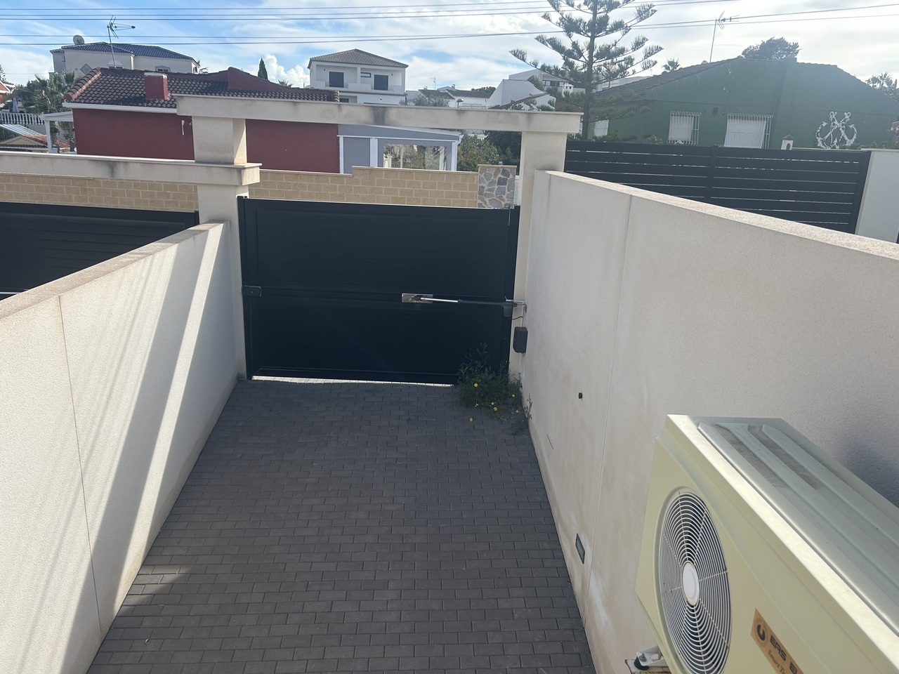 Villa for sale in Los Balcones, Alicante, Spain