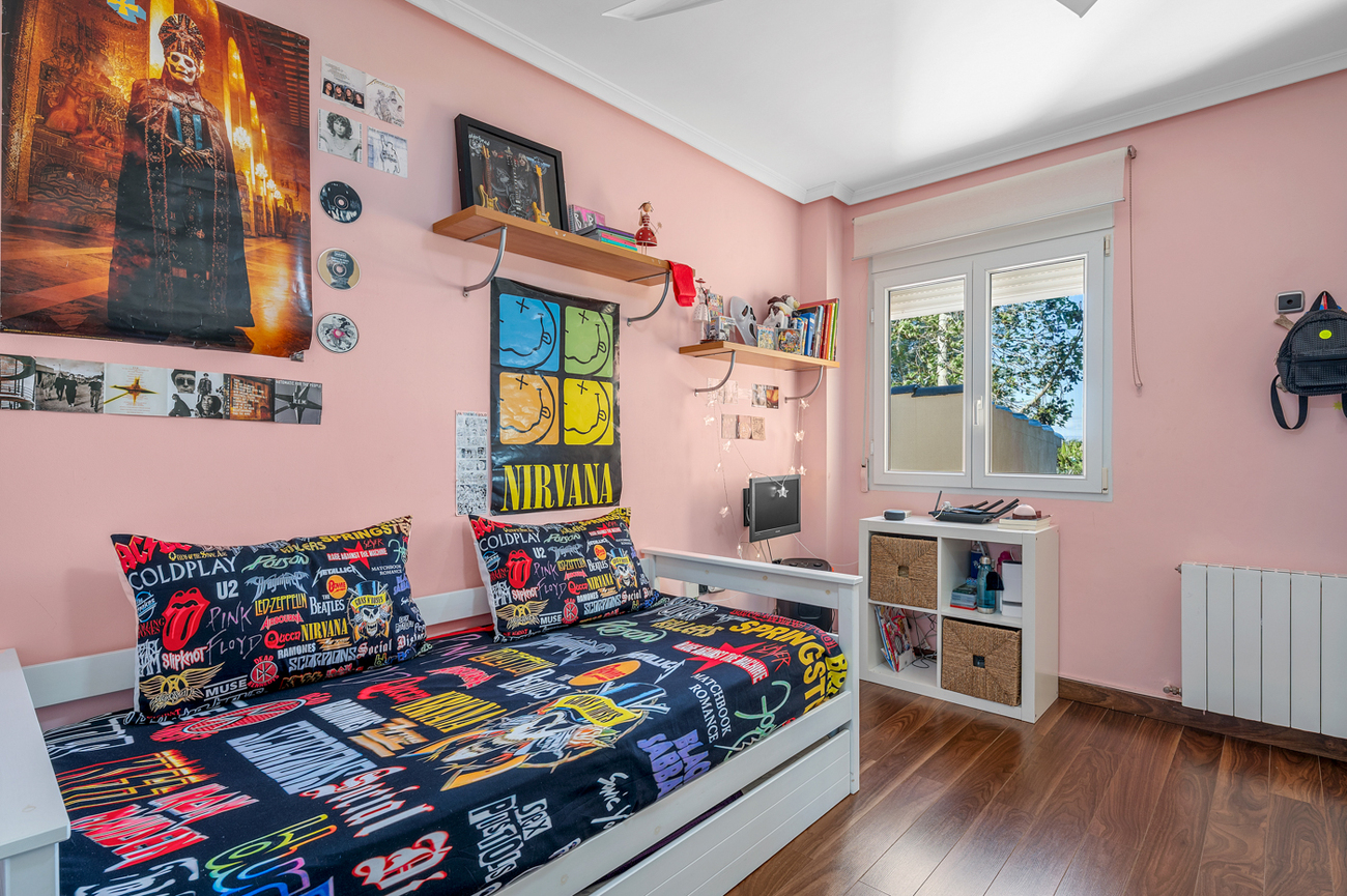 Villa for sale in Ciudad De Las Comunicaciones, Alicante, Spain