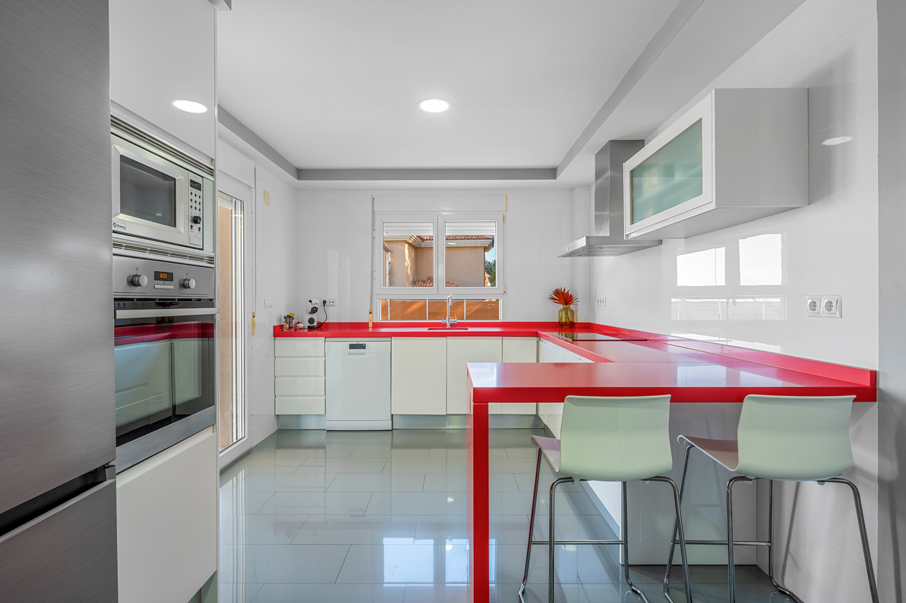 Villa for sale in Ciudad De Las Comunicaciones, Alicante, Spain