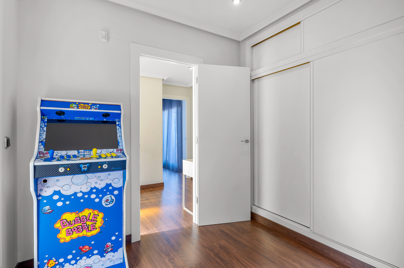 Villa for sale in Ciudad De Las Comunicaciones, Alicante, Spain