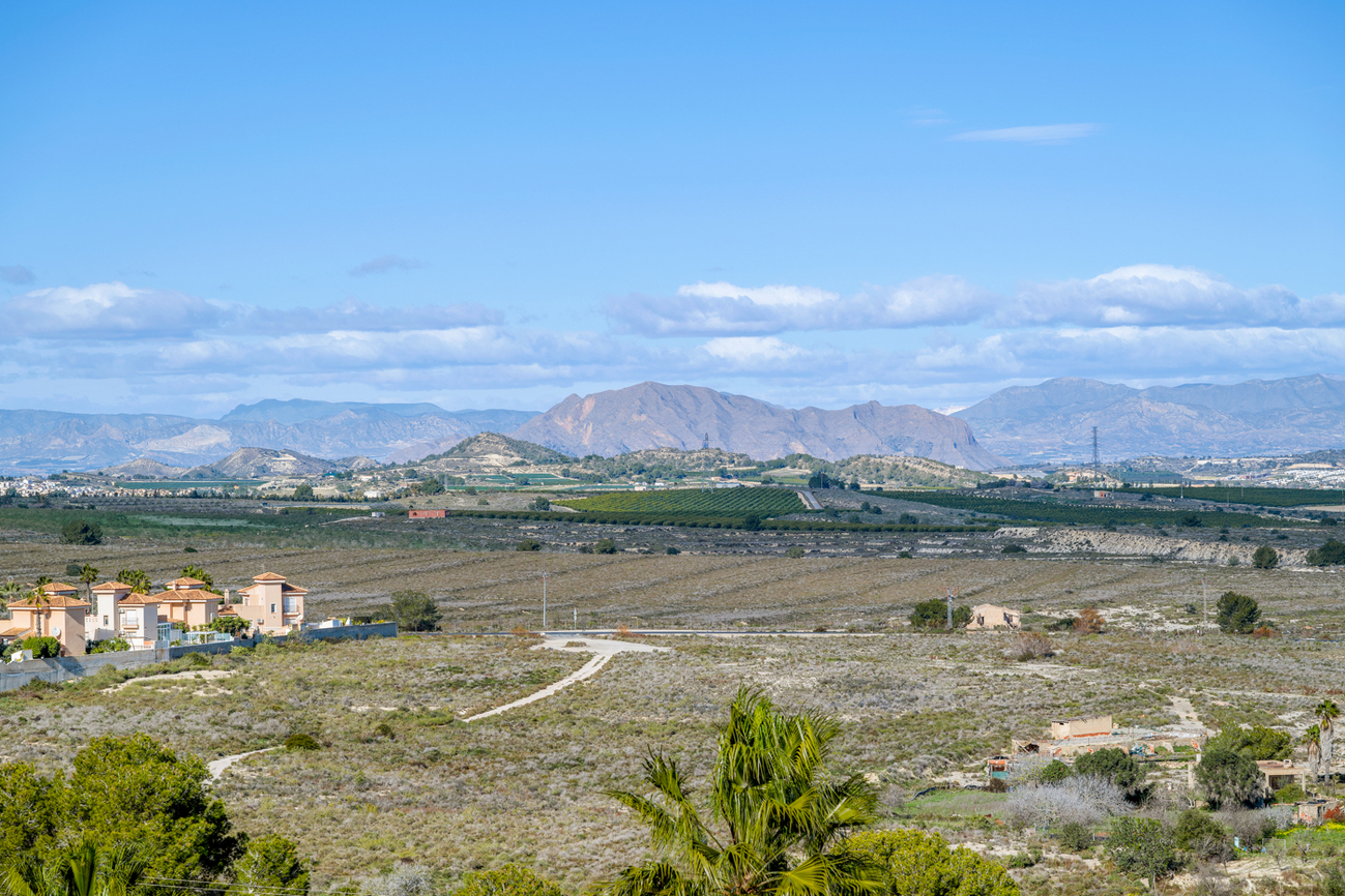 Villa for sale in Ciudad De Las Comunicaciones, Alicante, Spain