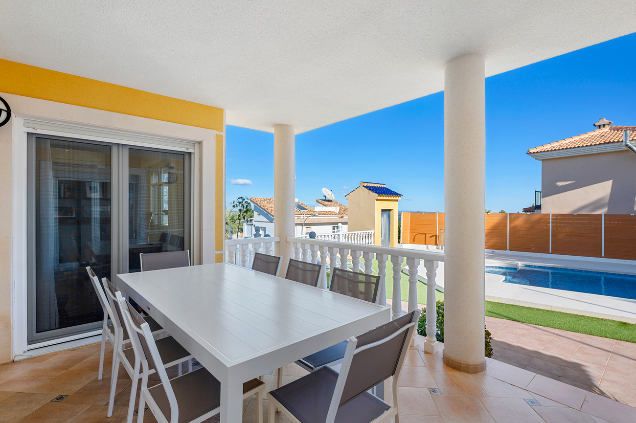 Villa for sale in Ciudad De Las Comunicaciones, Alicante, Spain