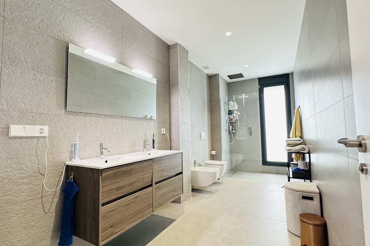 Villa for sale in Las Colinas Golf, Alicante, Spain