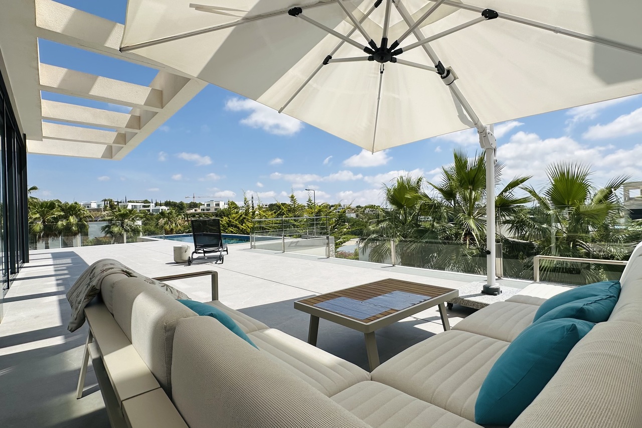 Villa for sale in Las Colinas Golf, Alicante, Spain