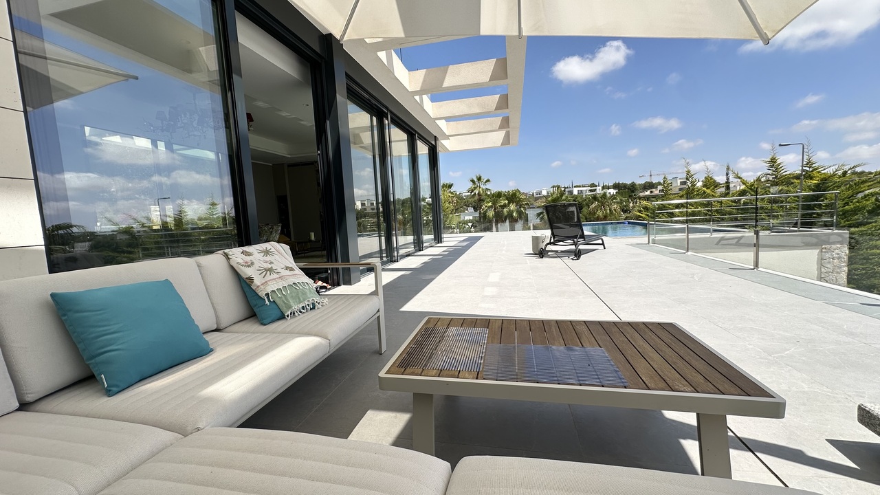 Villa for sale in Las Colinas Golf, Alicante, Spain