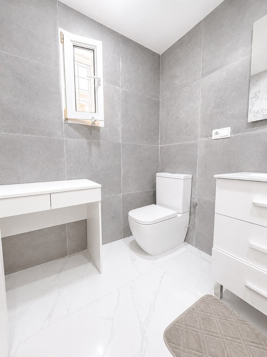 Villa for sale in Villamartin, Alicante, Spain