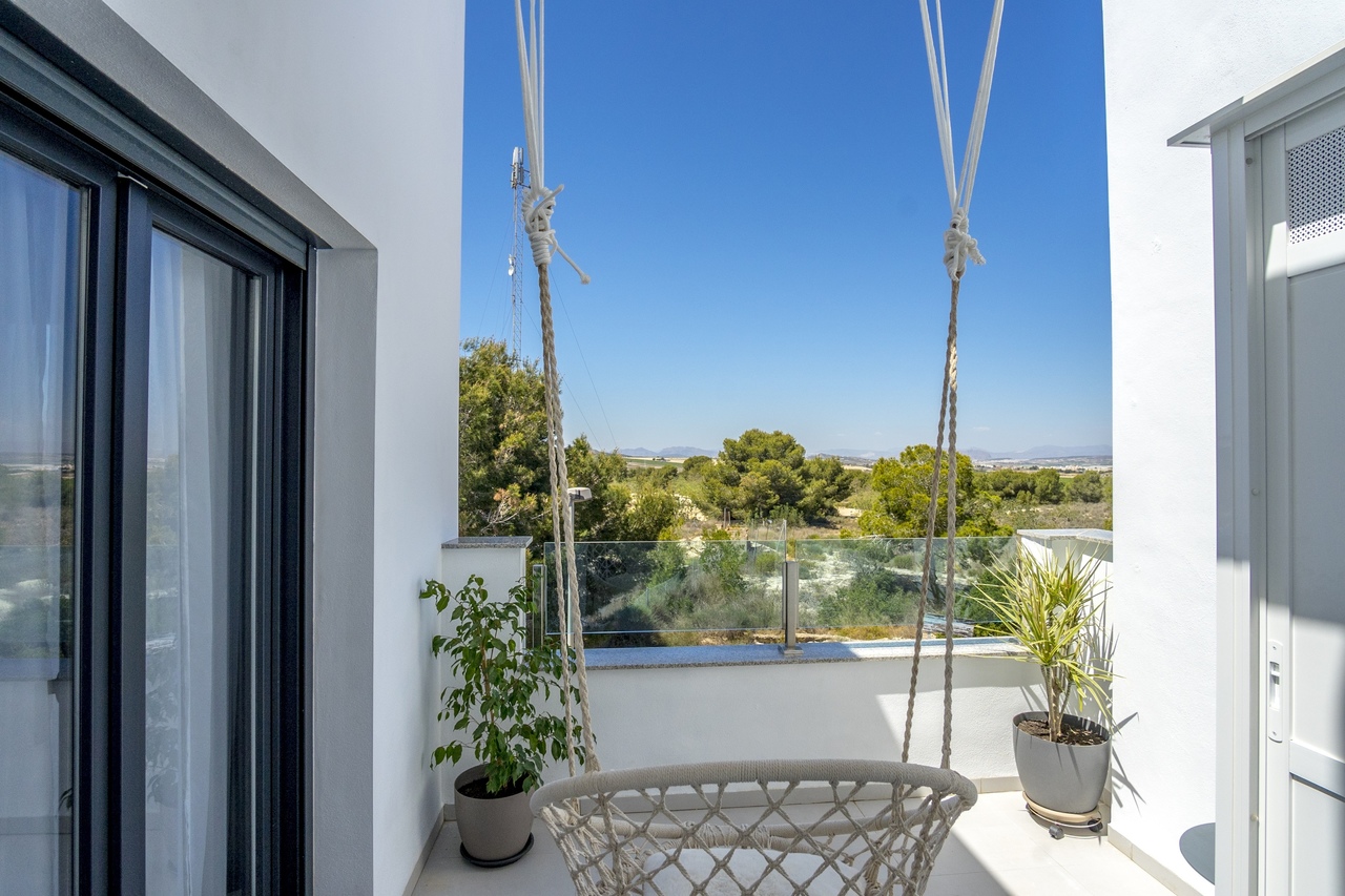 Town House for sale in Villamartin, Alicante, Spain