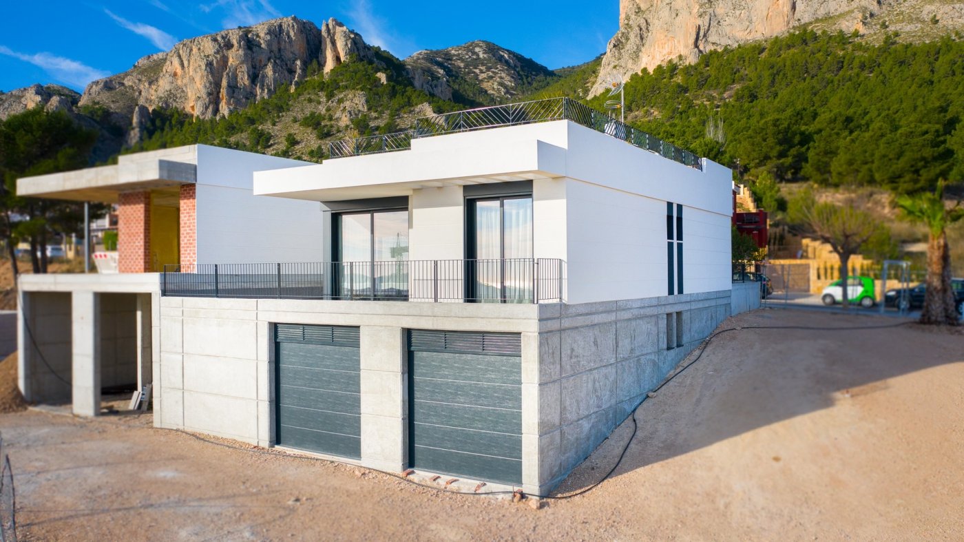 Villa for sale in Polop, Alicante, Spain