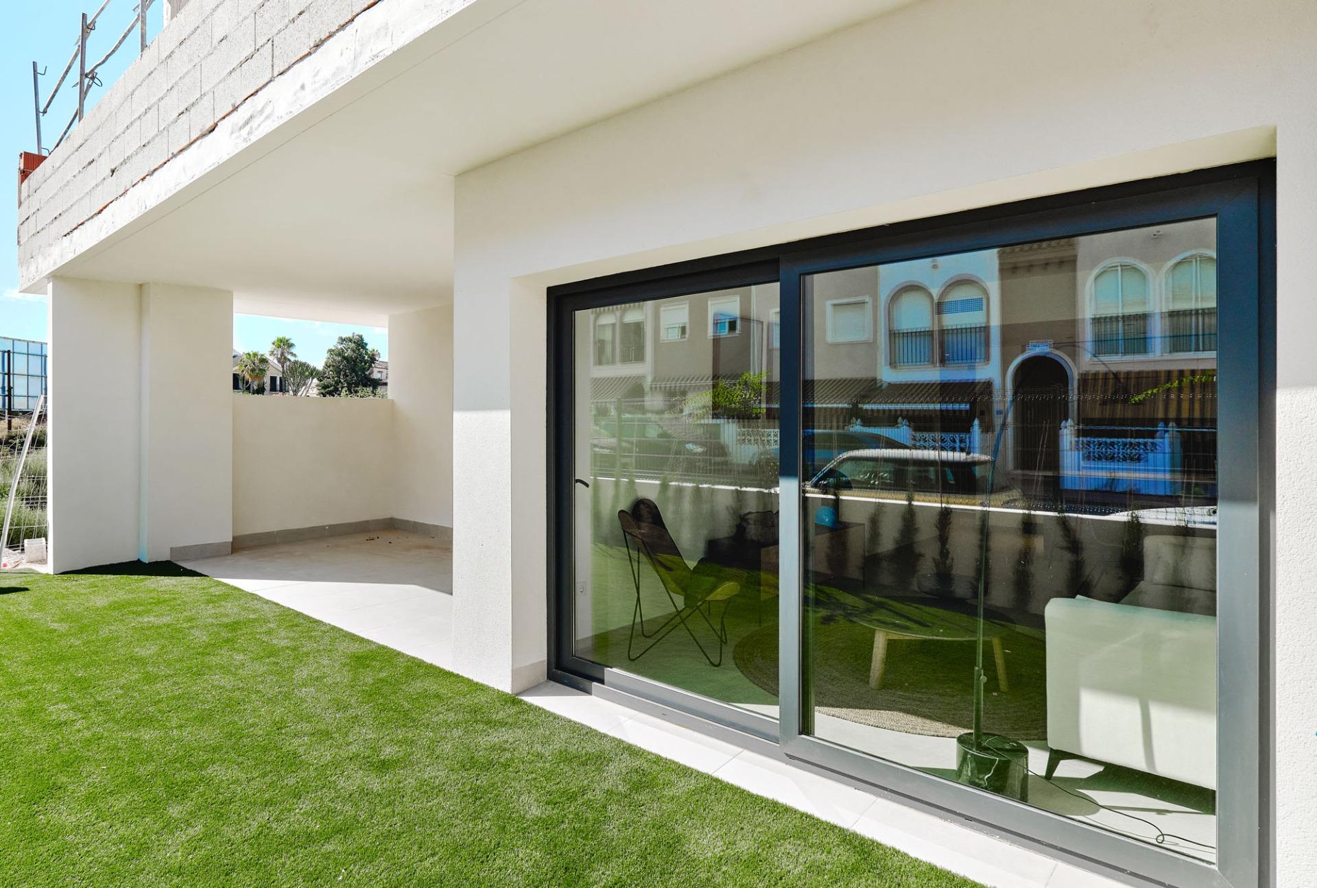 Bungalow for sale in Torrevieja, Alicante, Spain