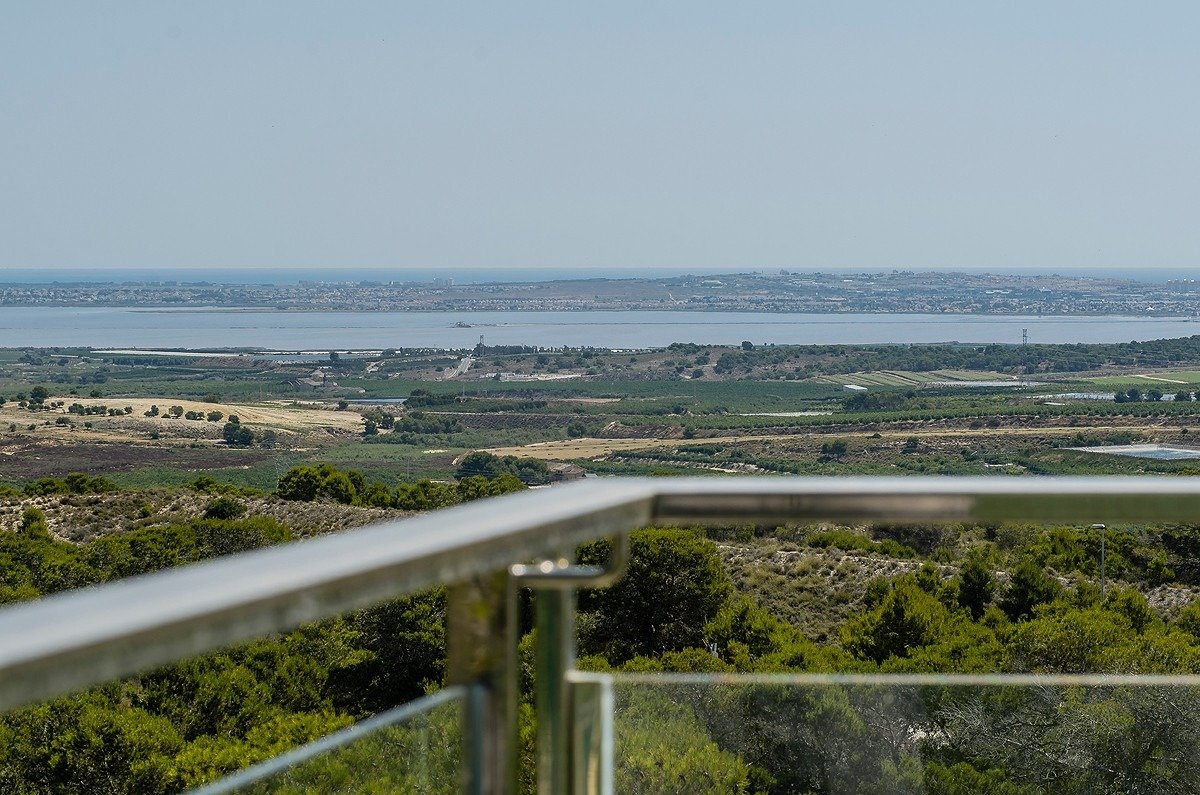 Bungalow for sale in San Miguel De Salinas, Alicante, Spain