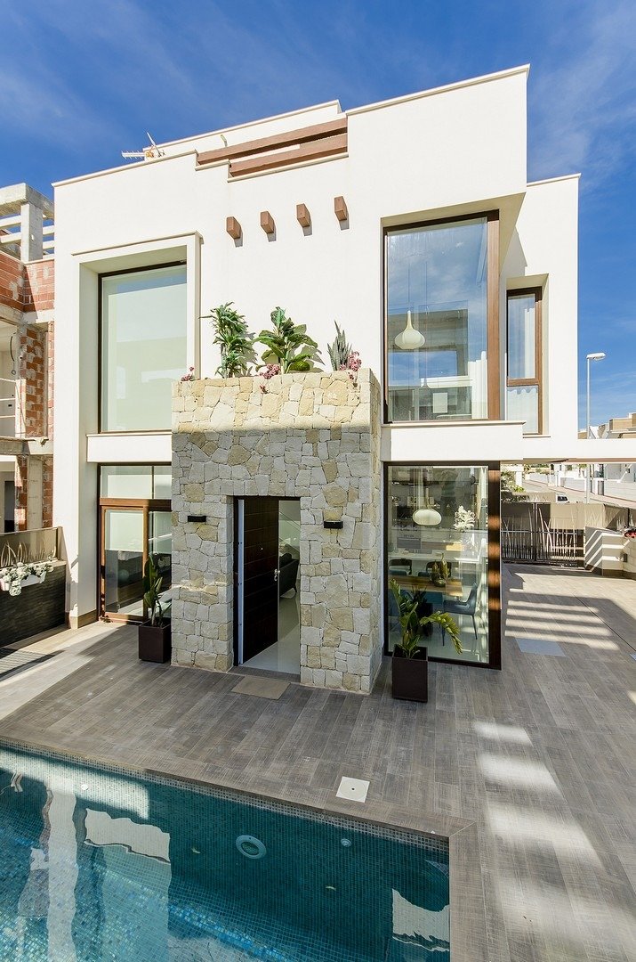 Villa for sale in Los Montesinos, Alicante, Spain