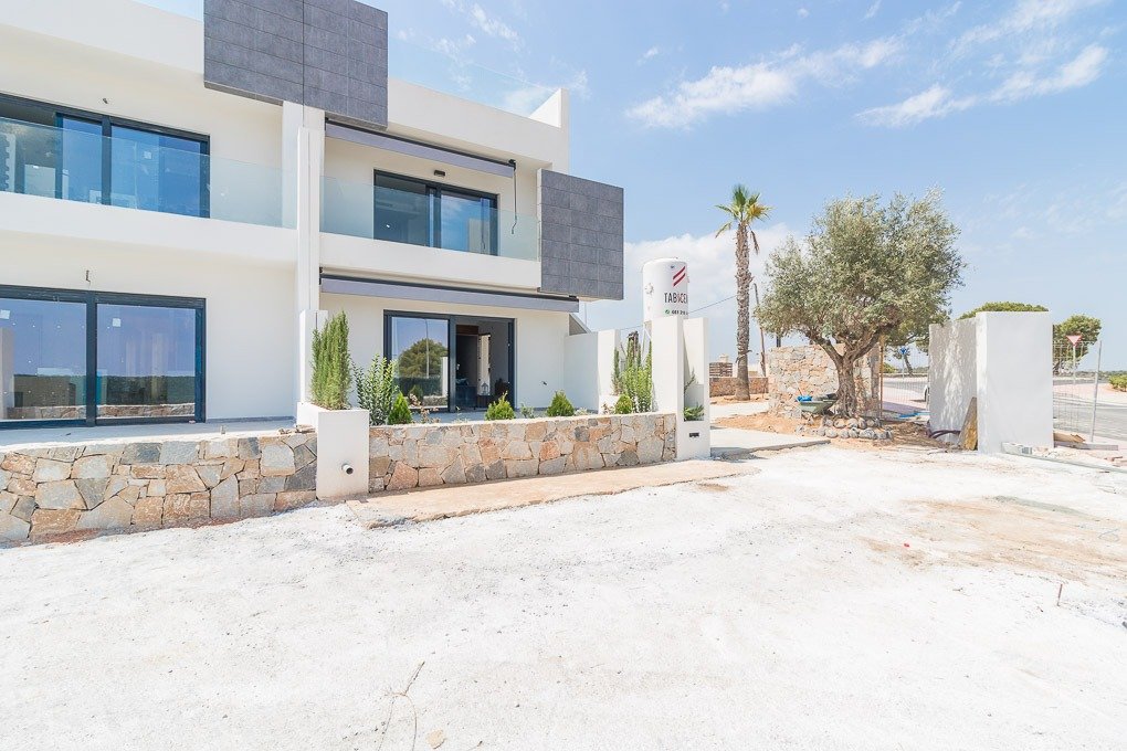 Bungalow for sale in Torrevieja, Alicante, Spain
