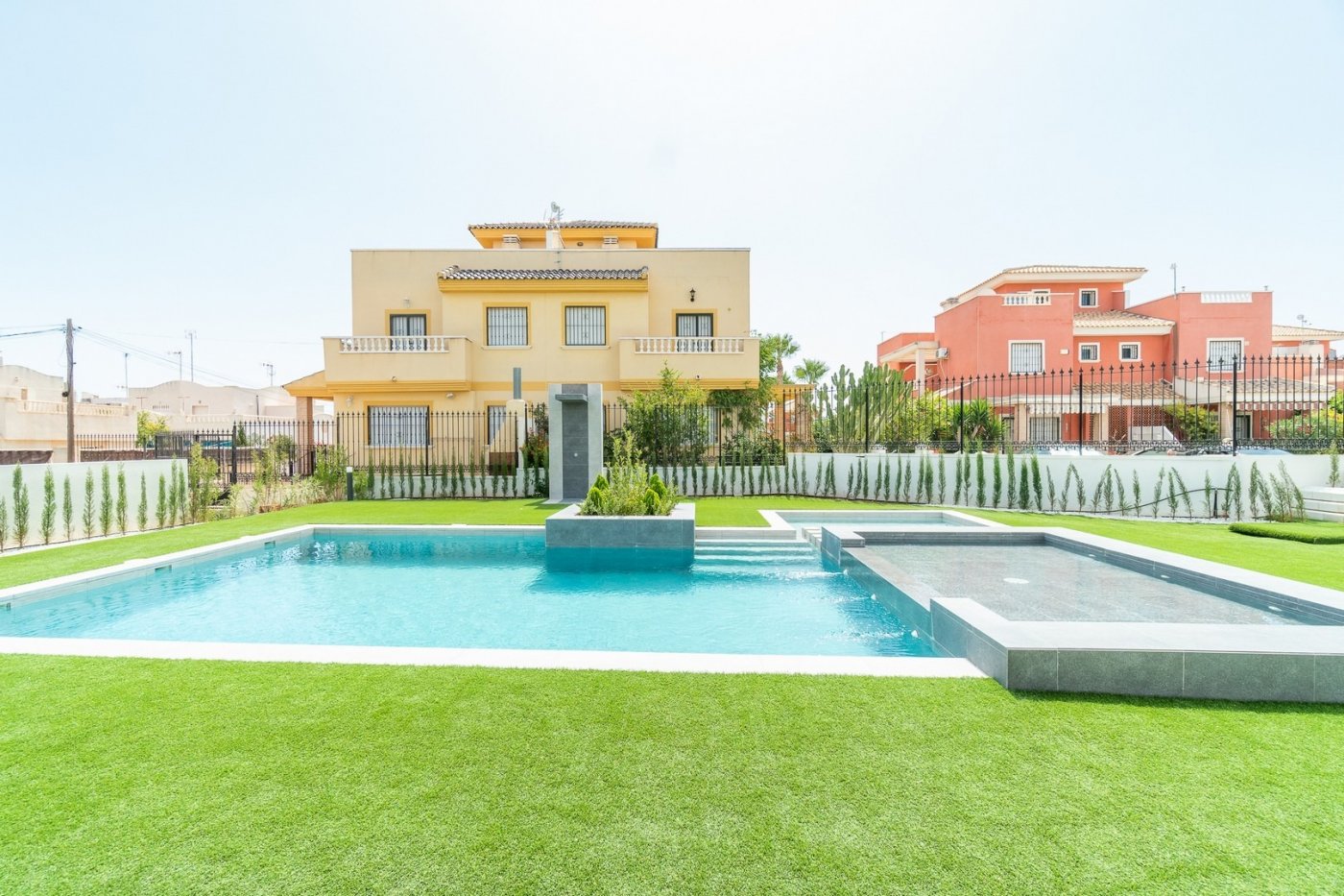 Bungalow for sale in Torrevieja, Alicante, Spain
