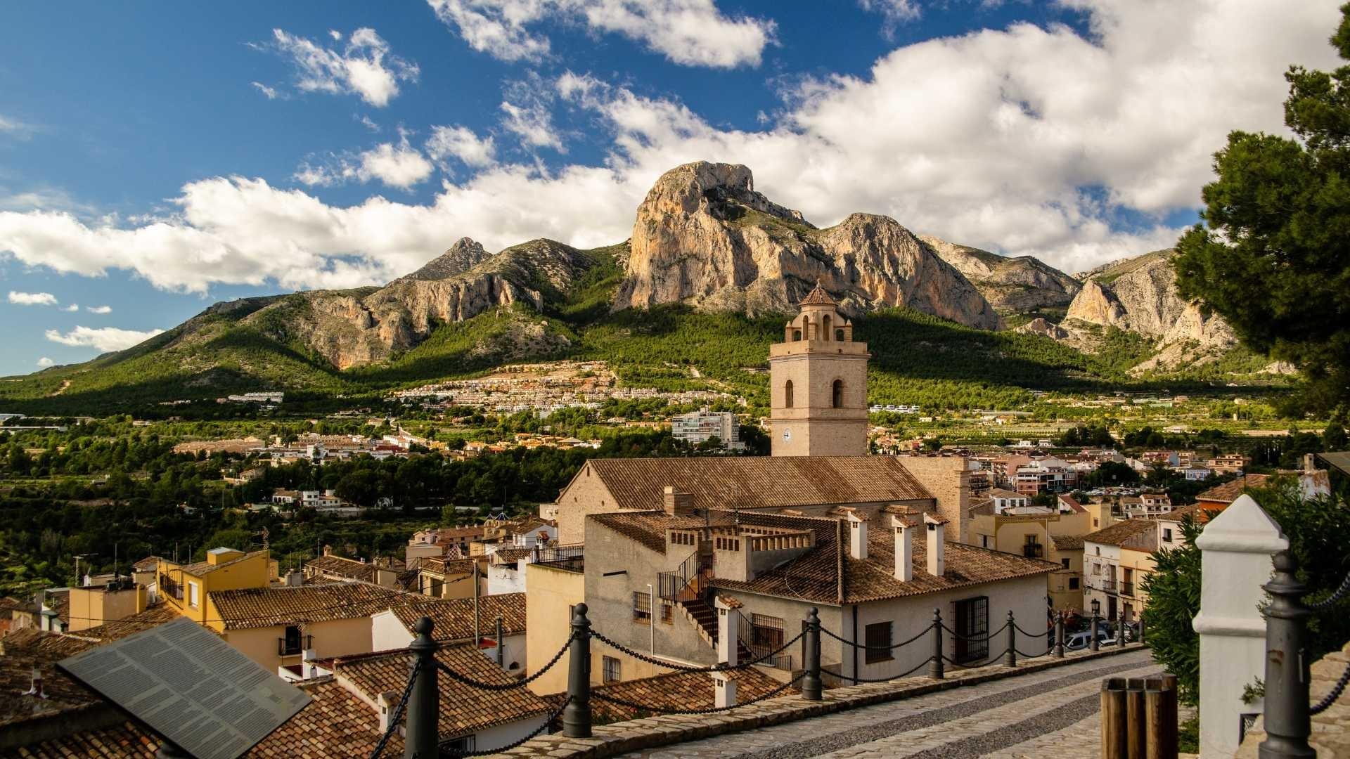 Town House for sale in Polop, Alicante, Spain