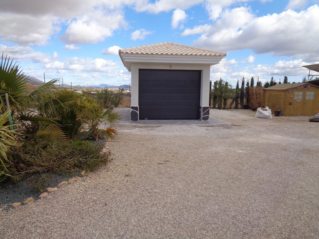 Villa for sale in Pinoso, Alicante, Spain