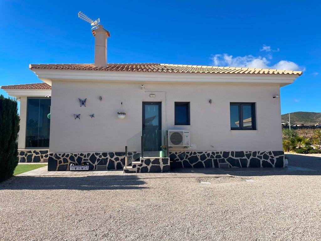 Villa for sale in Pinoso, Alicante, Spain
