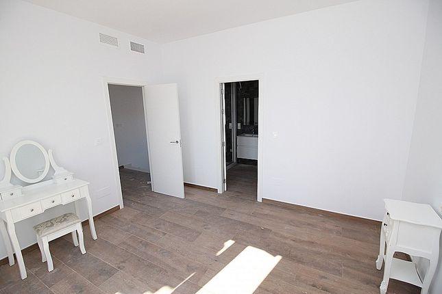 Villa for sale in Pinoso, Alicante, Spain