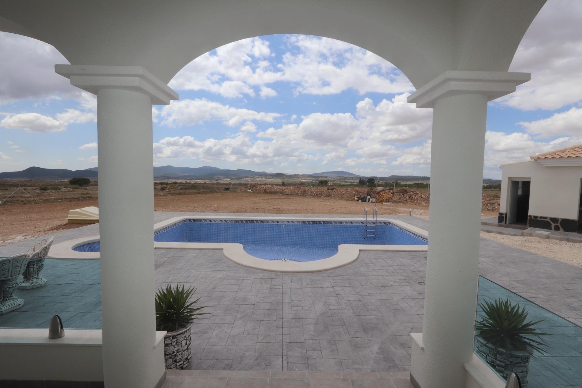 Villa for sale in Pinoso, Alicante, Spain
