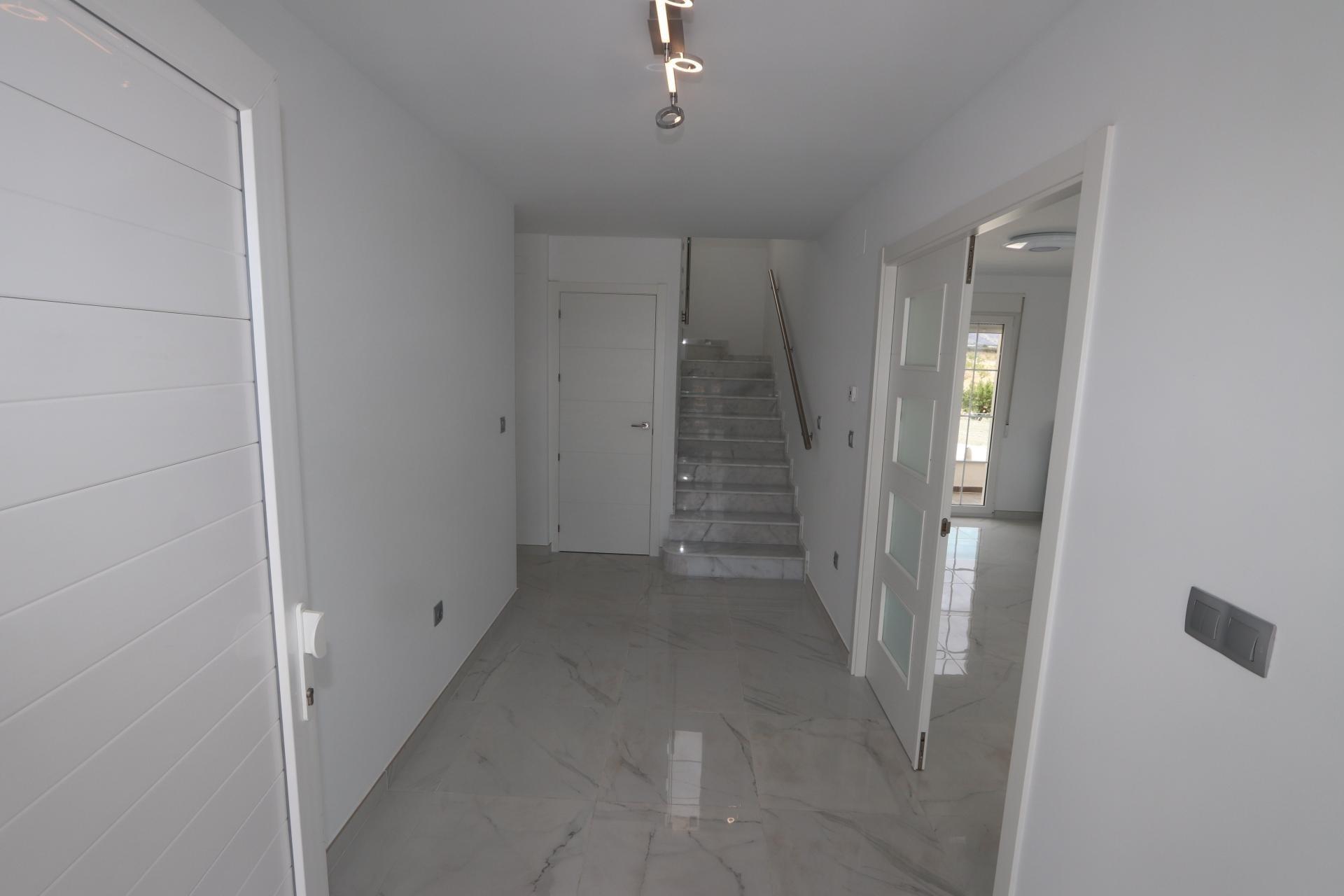 Villa for sale in Pinoso, Alicante, Spain