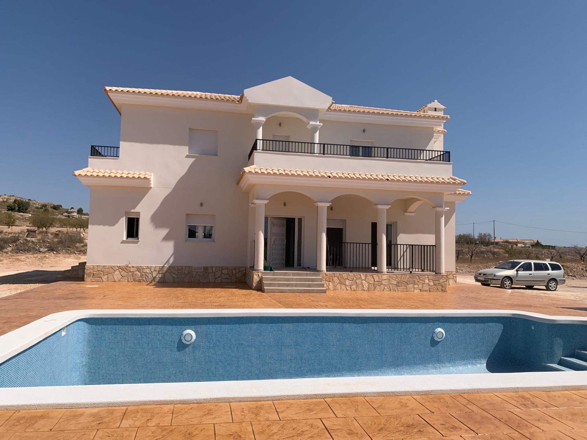 Villa for sale in Pinoso, Alicante, Spain