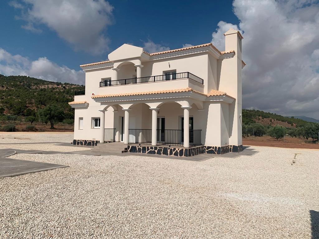Villa for sale in Pinoso, Alicante, Spain