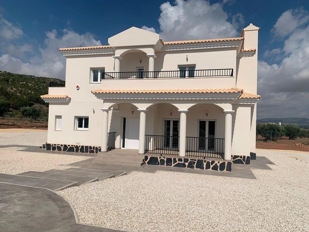 Villa for sale in Pinoso, Alicante, Spain