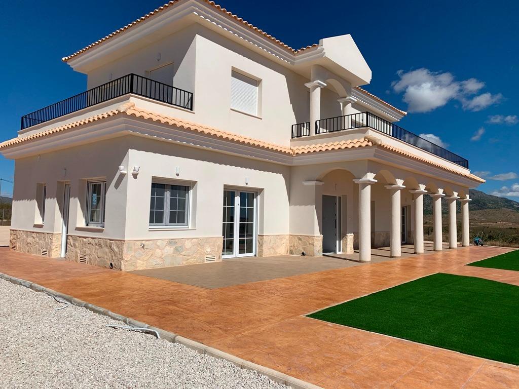 Villa for sale in Pinoso, Alicante, Spain