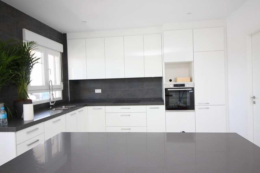 Villa for sale in Pinoso, Alicante, Spain