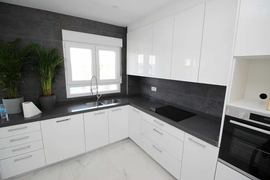 Villa for sale in Pinoso, Alicante, Spain