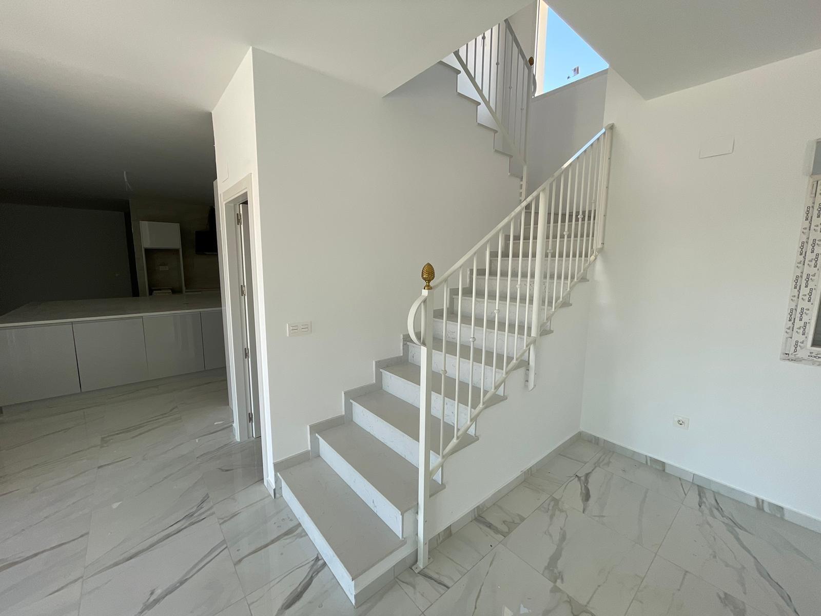 Villa for sale in Pinoso, Alicante, Spain