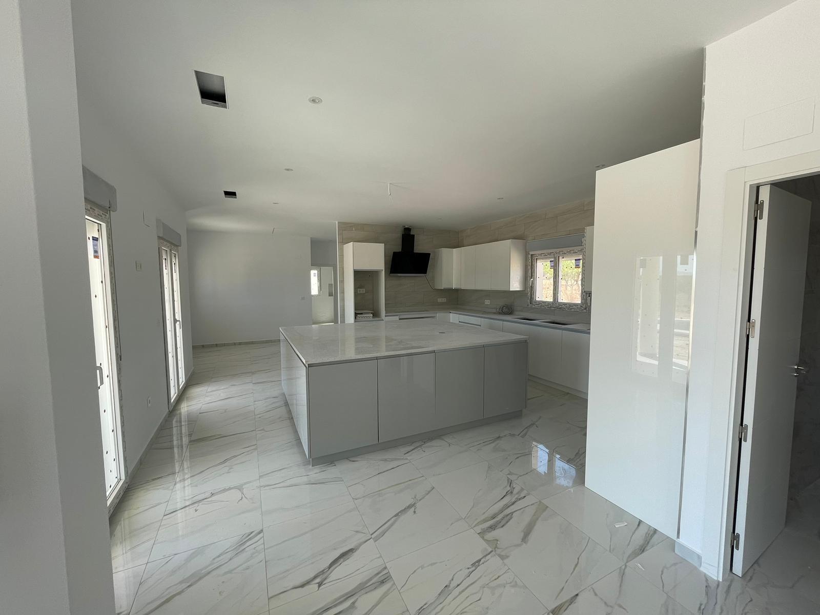 Villa for sale in Pinoso, Alicante, Spain