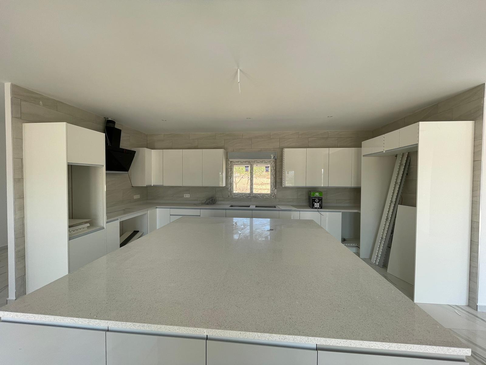 Villa for sale in Pinoso, Alicante, Spain