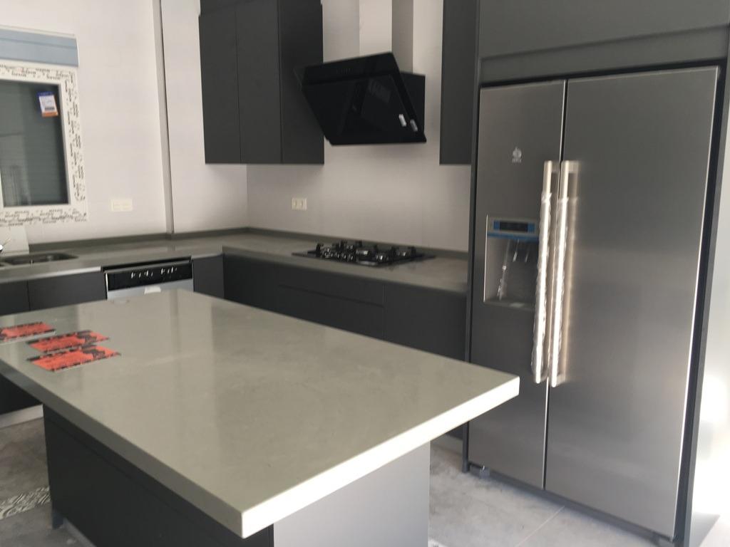 Villa for sale in Pinoso, Alicante, Spain