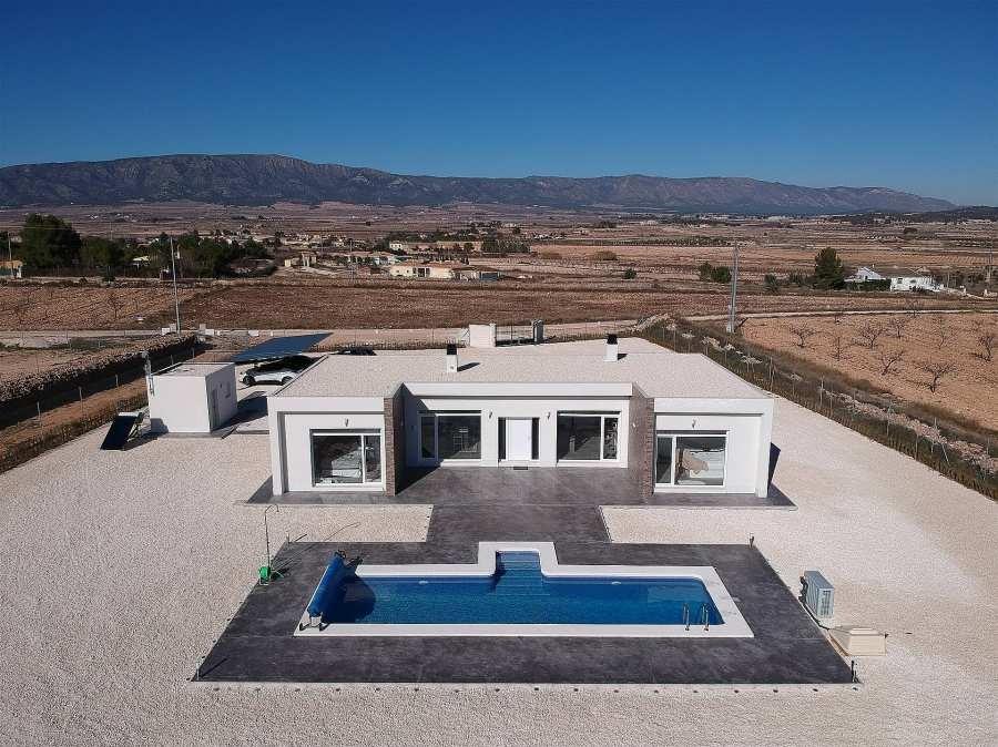 Villa for sale in Pinoso, Alicante, Spain