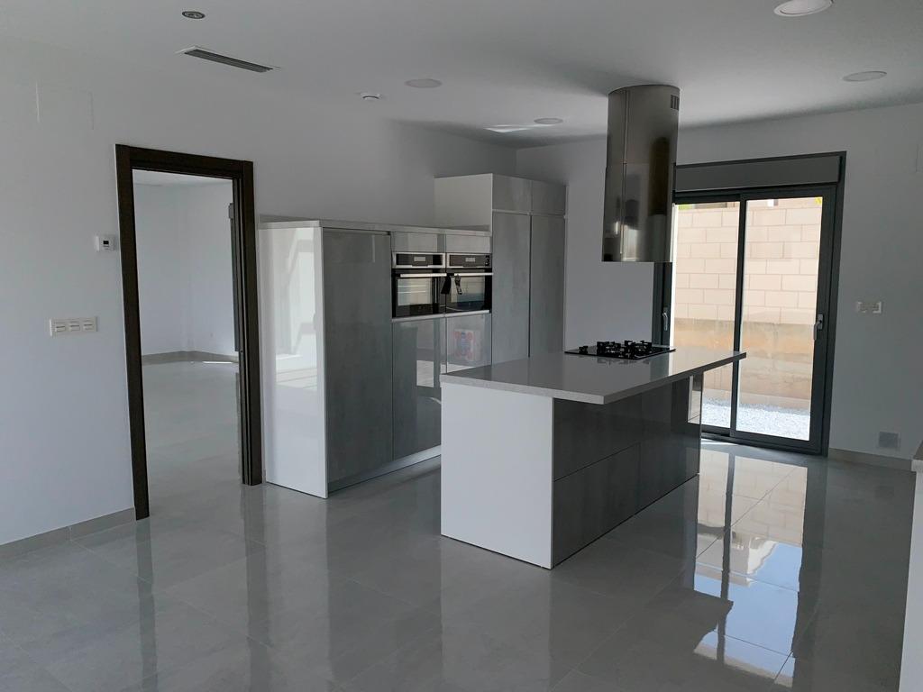Villa for sale in Pinoso, Alicante, Spain