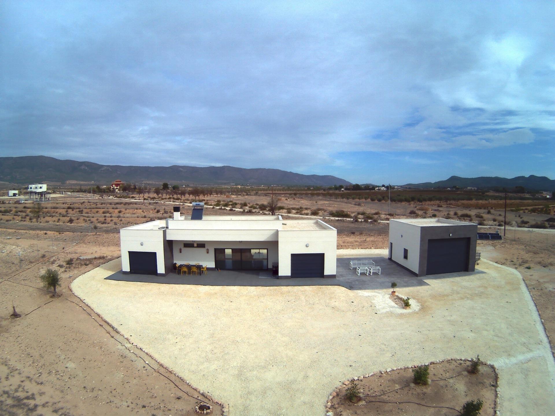 Villa for sale in Pinoso, Alicante, Spain
